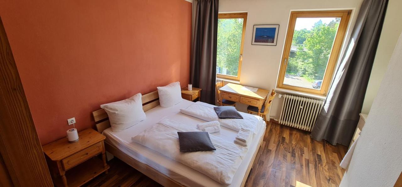 Hotel Bischoff Winnweiler Eksteriør bilde